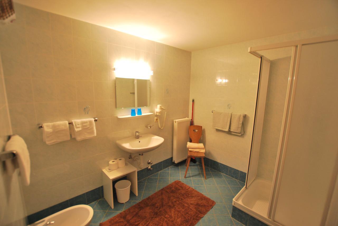 Hotel Residence Rabenstein Moso in Passiria Chambre photo